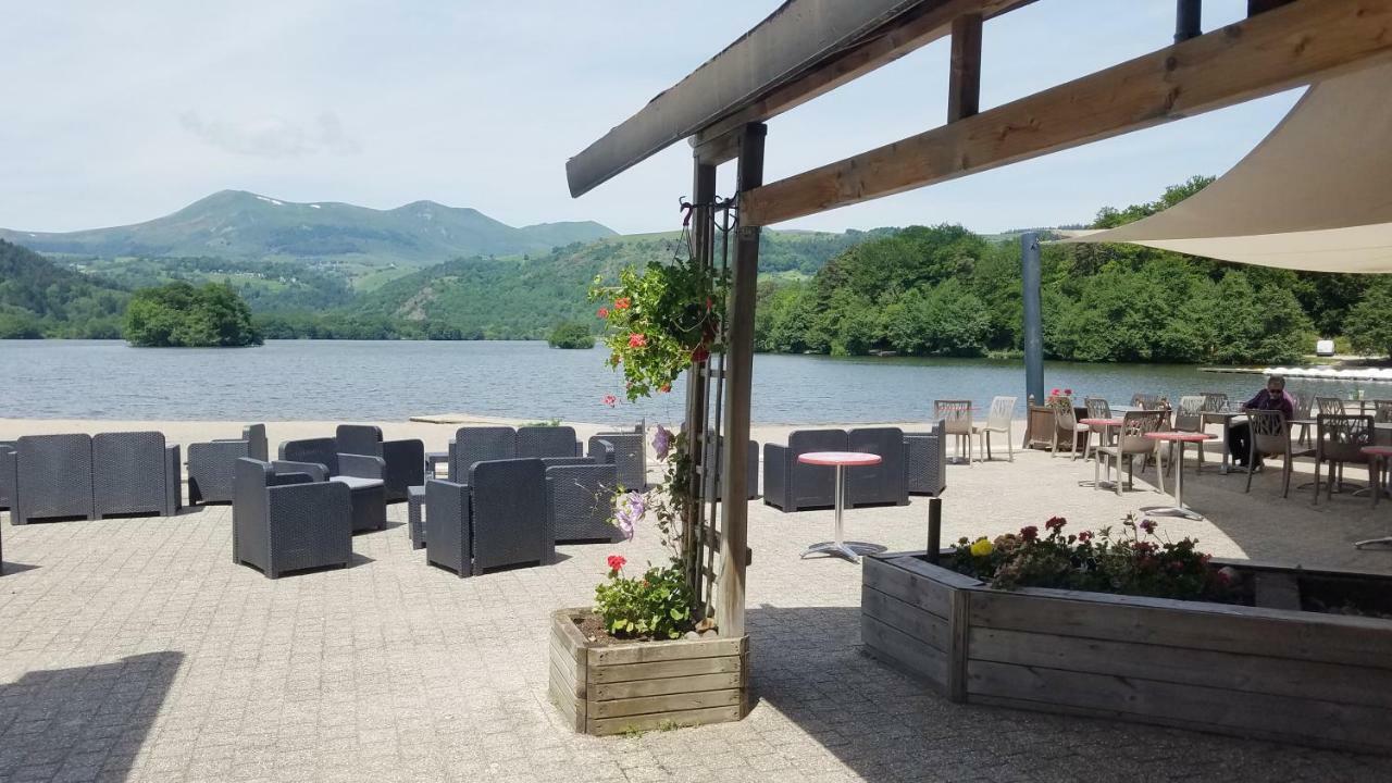 Hotel Domaine Du Lac Chambon Murol Luaran gambar